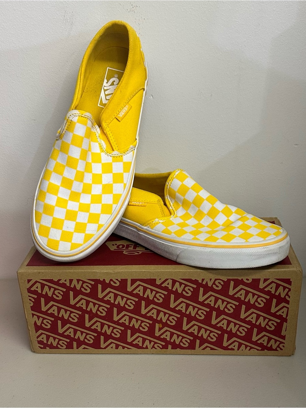 Vans Classic Slip-On Sneakers - White